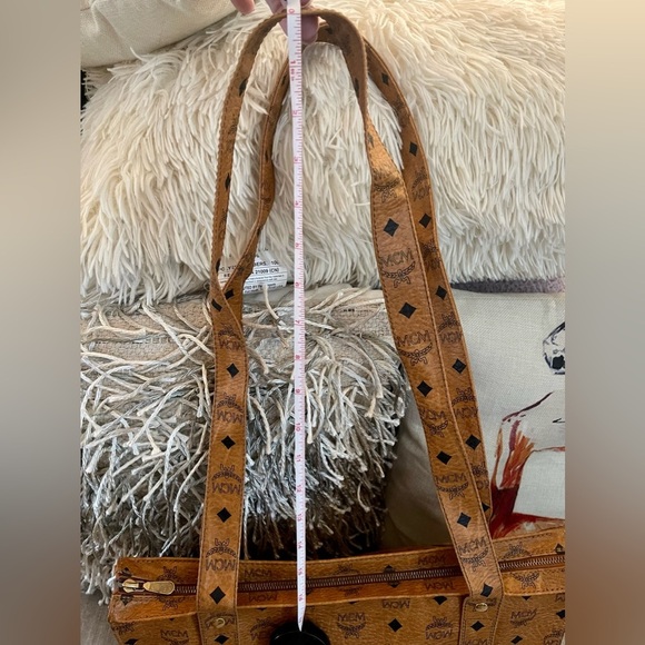 ⭐️COA⭐️ MCM VISETOS SHOPPER TOTE~MADE IN GERMANY~ ⚡️BEAUTIFUL VINTAGE BAG⚡️ - Picture 11 of 16